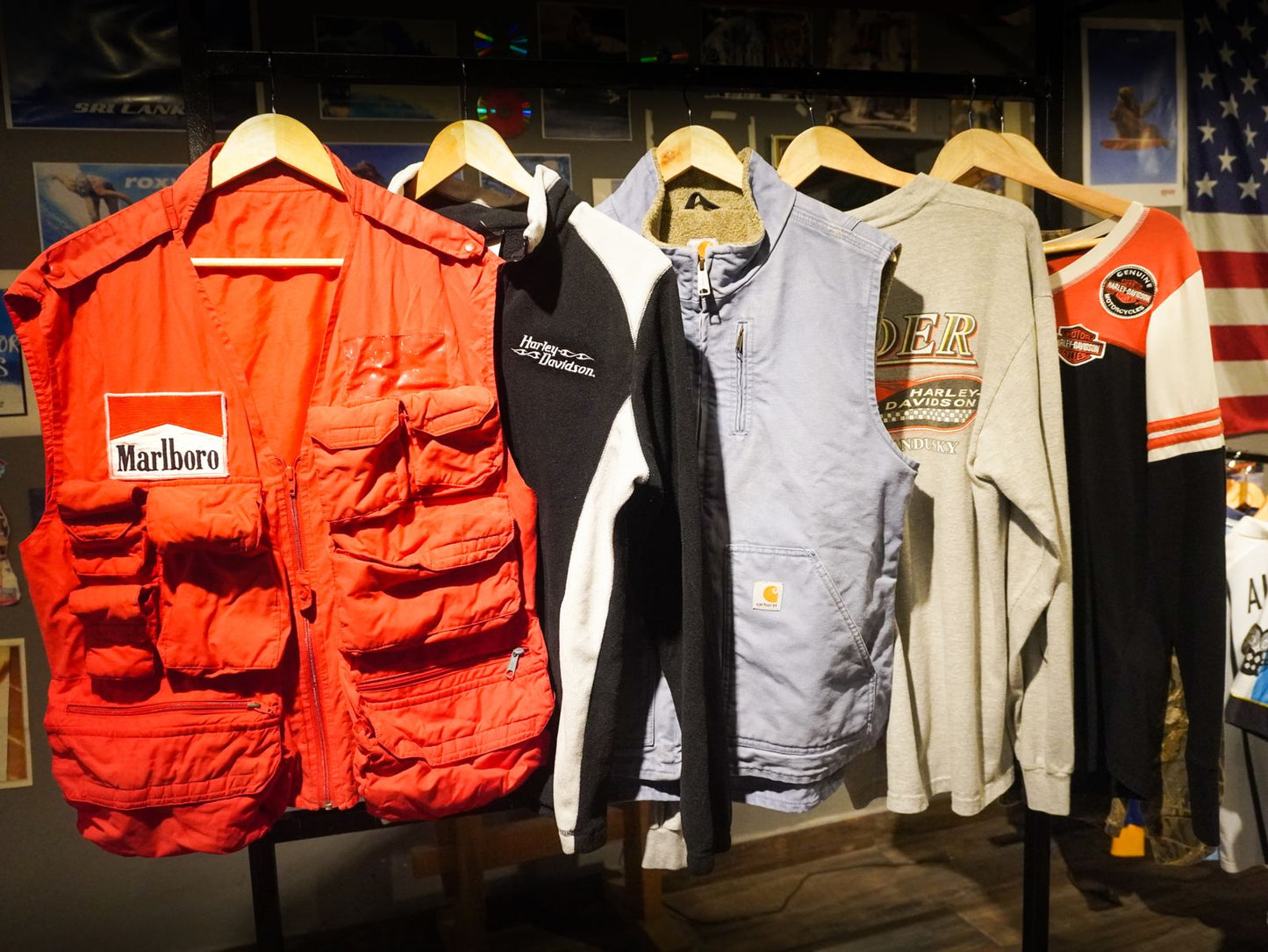 EL KIT PARA EMPRENDER CON ROPA VINTAGE + 3 BONUS DE REGALO (Proveedores/Guías)